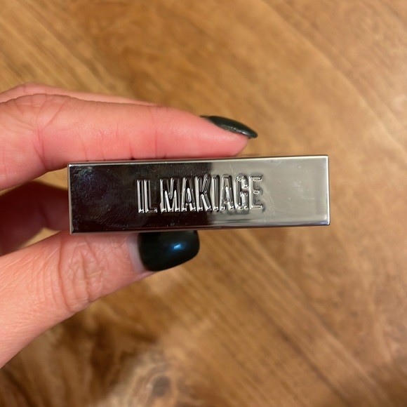 IL Makiage eye shadow / highlighter - Picture 3 of 4